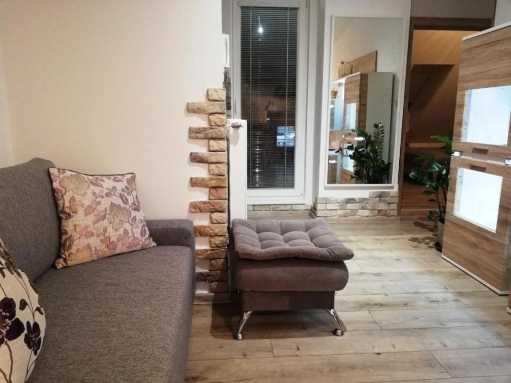 Apartmán Galeria Stastie Senec Exteriér fotografie