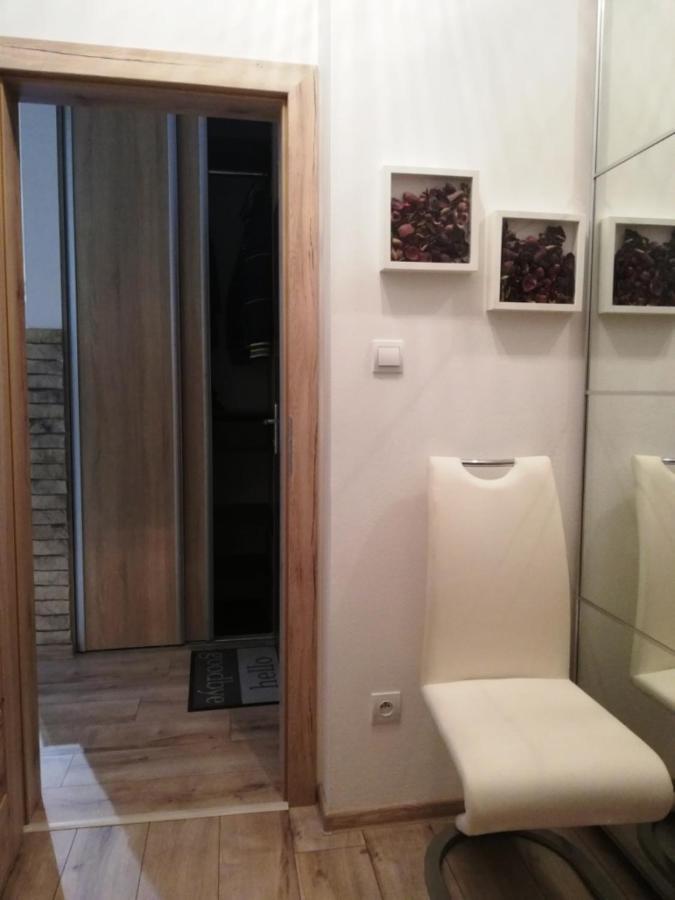 Apartmán Galeria Stastie Senec Exteriér fotografie