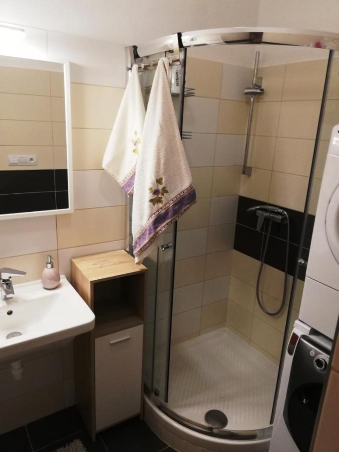 Apartmán Galeria Stastie Senec Exteriér fotografie