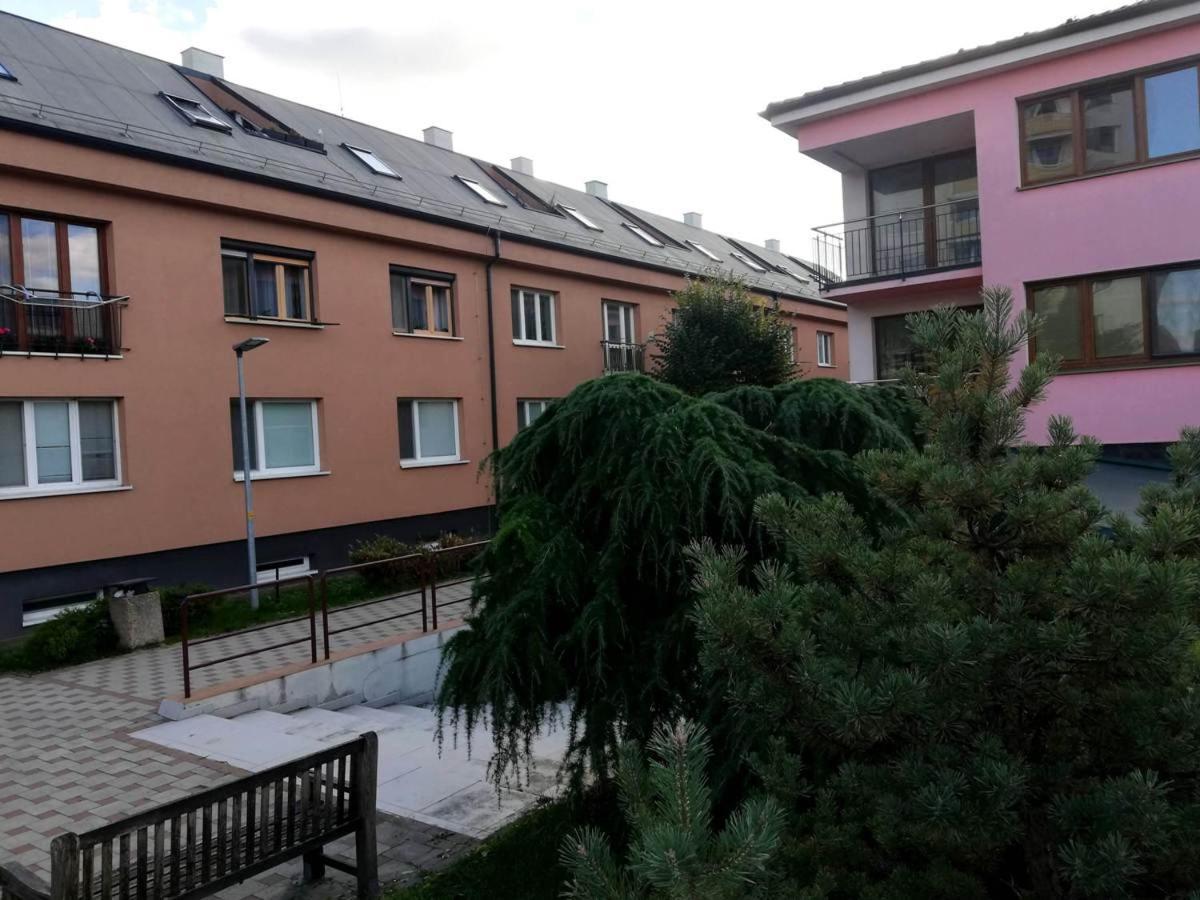 Apartmán Galeria Stastie Senec Exteriér fotografie